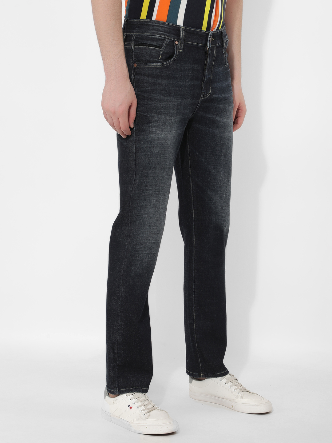 Numero Uno Men Solid Blue Jeans